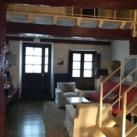 Apartamento Loft La Casa De Las Pajaritas Pasaron  Luaran gambar